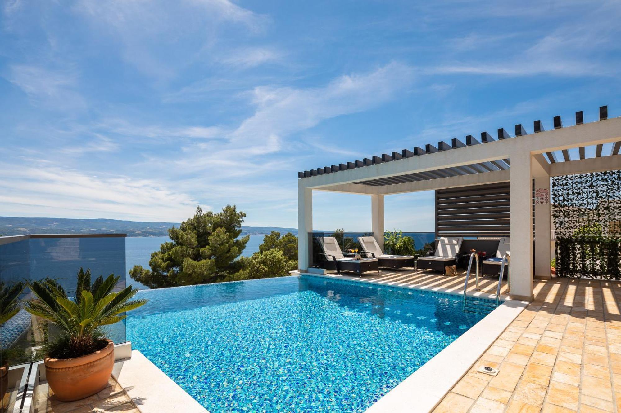 Luxury Seafront Villa With Heated Pool, Jacuzzi, Sea View, 150 M From Beach Stanici Extérieur photo